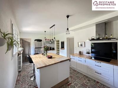 Villa - 269 m² - 13 pièces