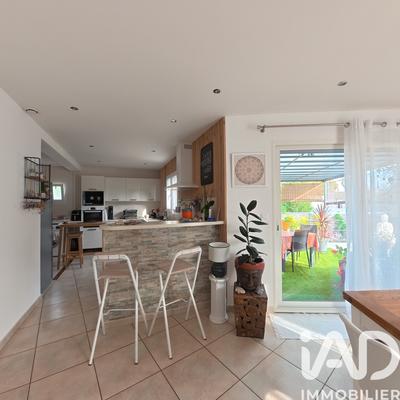 Maison - 100 m² - 4 pièces