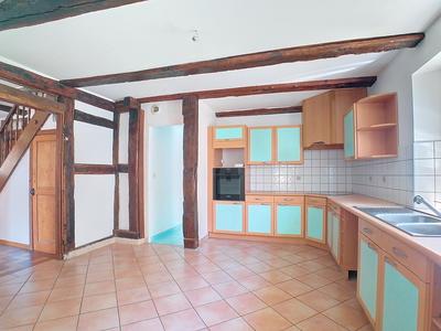 Maison - 185 m² - 7 pièces