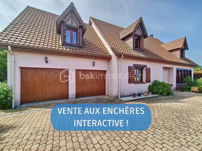 Maison traditionnelle - 195 m² - 9 pièces