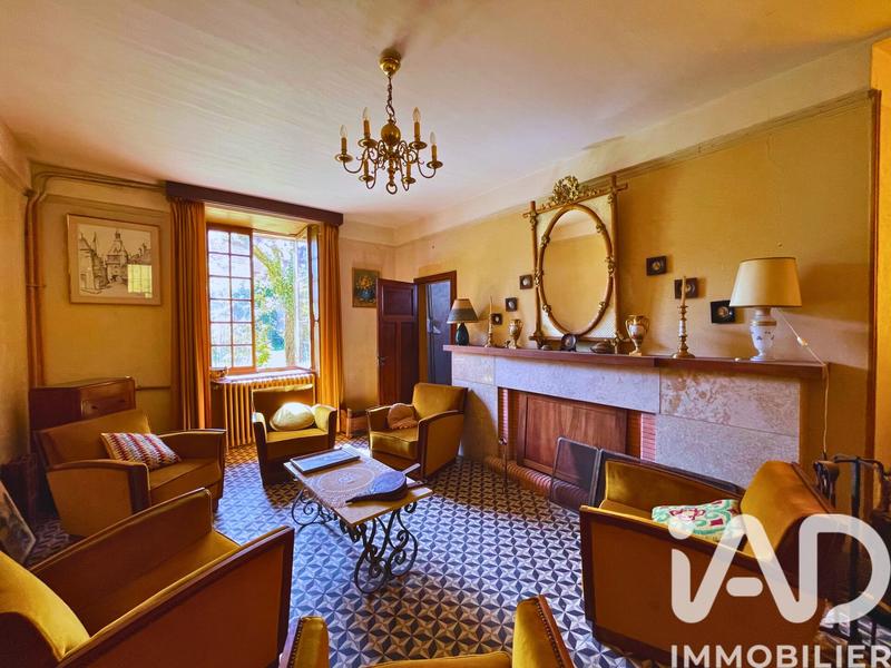 Maison - 187 m² - 10 pièces