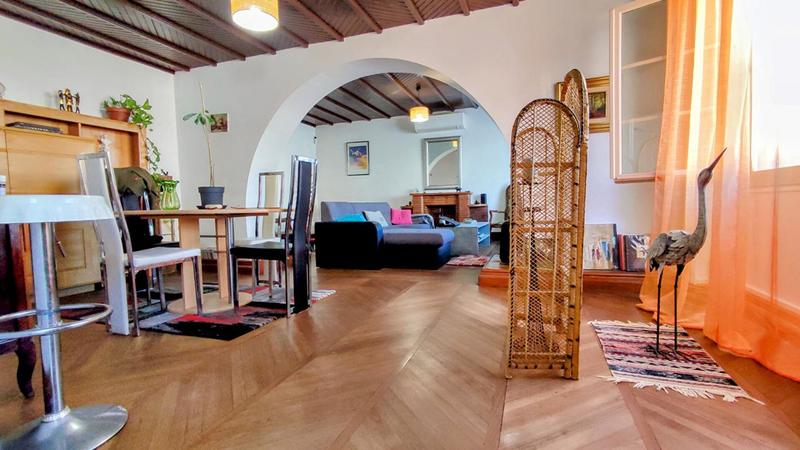 Maison - 110 m² - 8 pièces