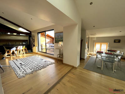 Appartement - 150 m² - 6 pièces