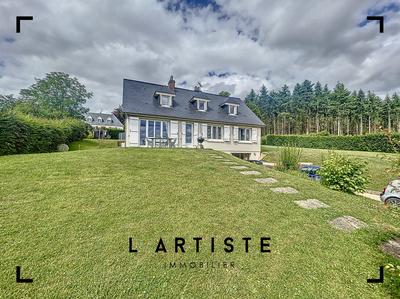 Maison traditionnelle - 153 m² - 6 pièces