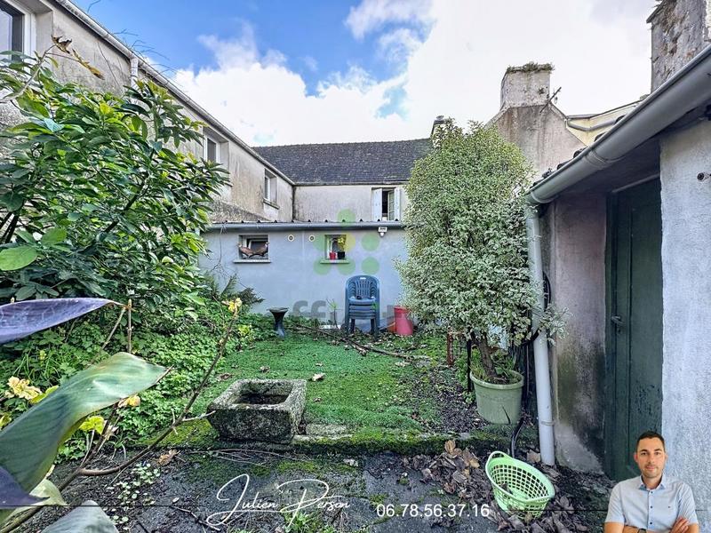 Maison - 211 m² - 9 pièces