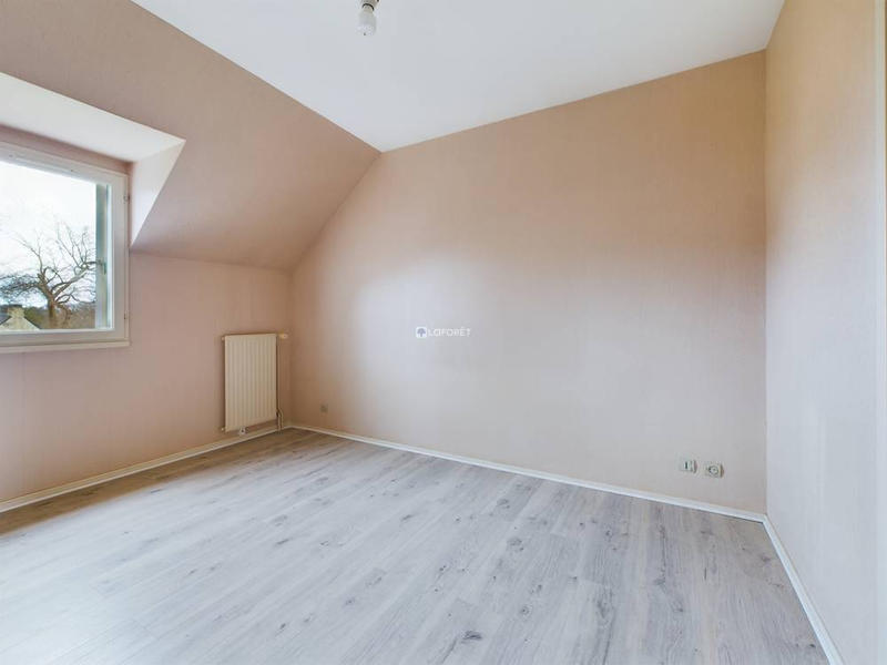 Maison - 101 m² - 6 pièces