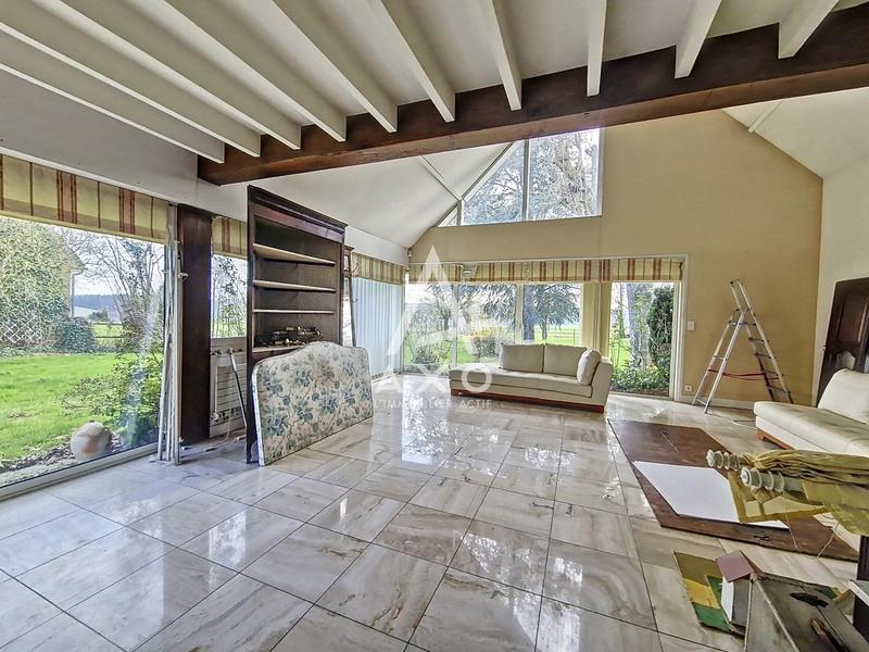 Maison - 216 m² - 8 pièces