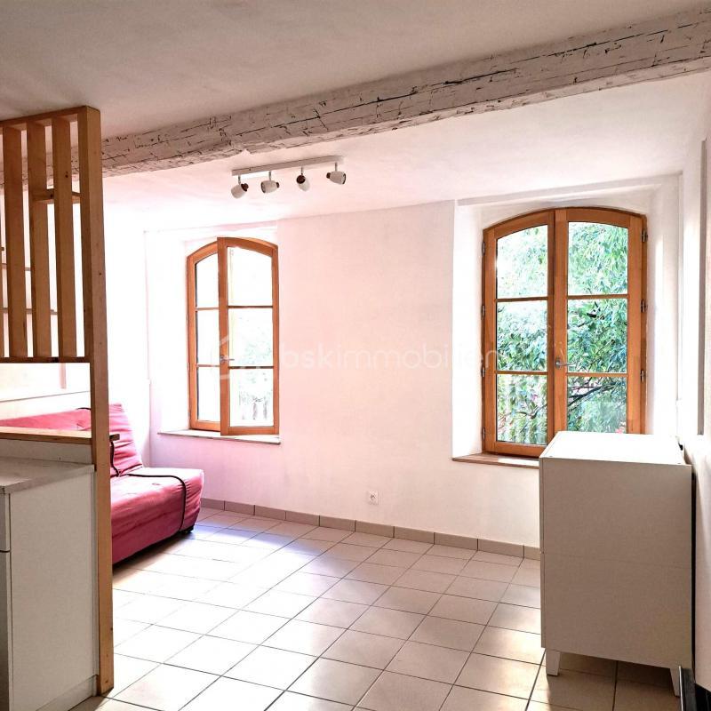 Studio - 24 m² - 1 pièce