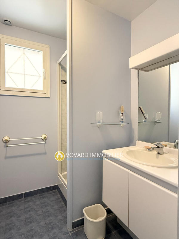 Maison - 193 m² - 9 pièces