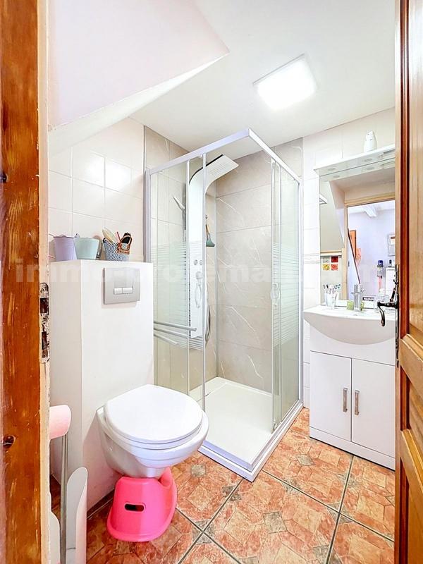 Corps de ferme - 238 m² - 7 pièces