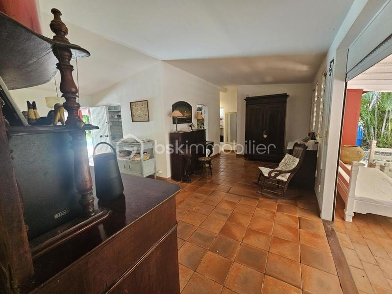 Maison - 226 m² - 4 pièces