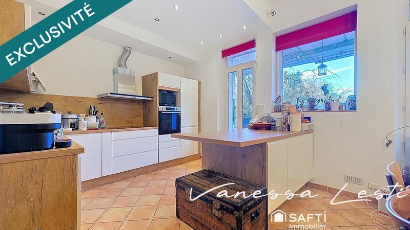 Maison - 180 m² - 7 pièces