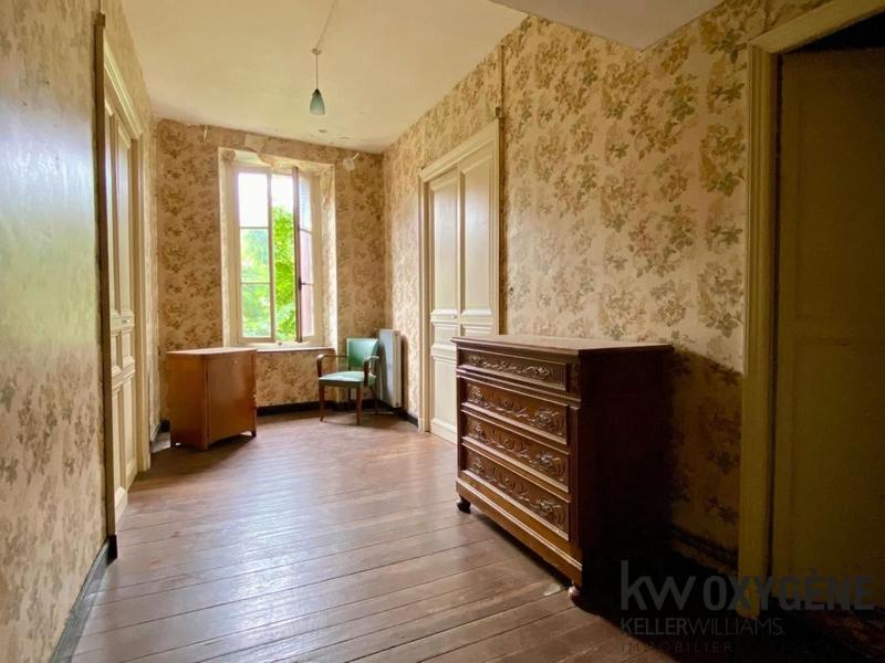 Maison ancienne - 203 m² - 6 pièces
