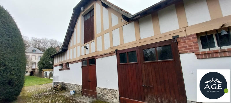 Demeure - 406 m² - 18 pièces