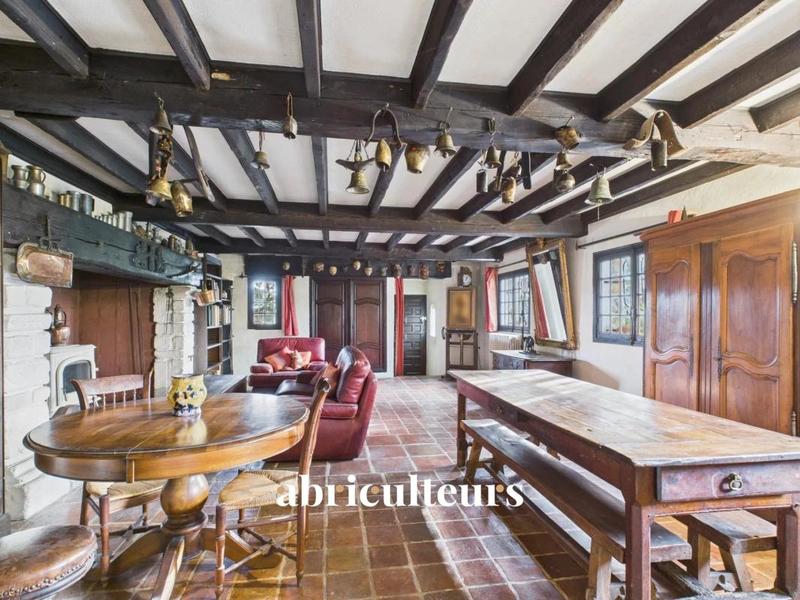 Maison ancienne - 223 m² - 7 pièces