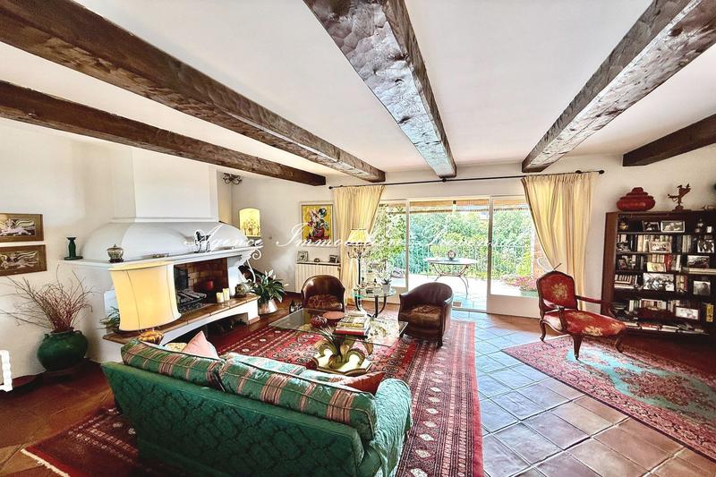 Villa - 184 m² - 7 pièces