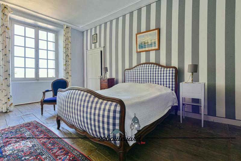 Maison de maîtres - 464 m² - 11 pièces