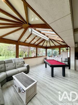 Maison - 167 m² - 8 pièces