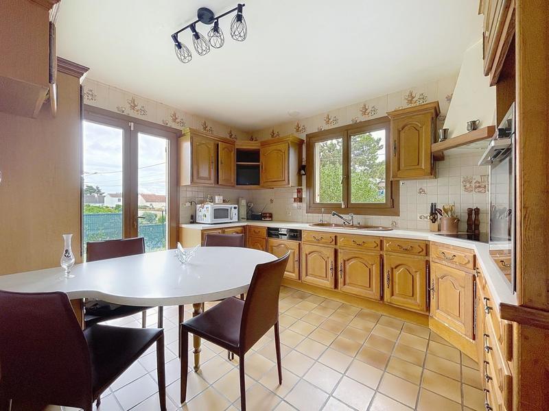 Maison - 206 m² - 6 pièces