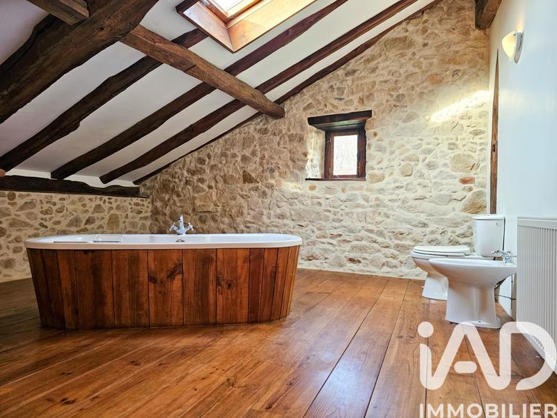 Maison - 409 m² - 12 pièces