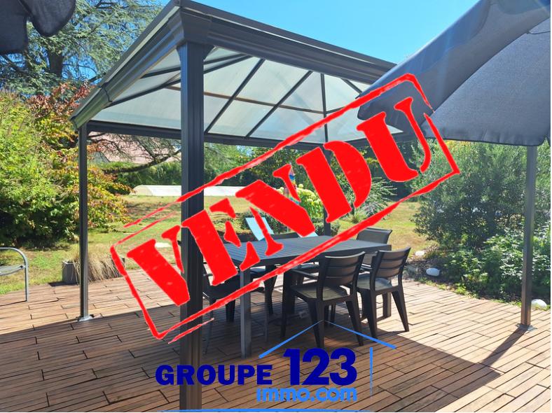 Maison - 211 m² - 8 pièces