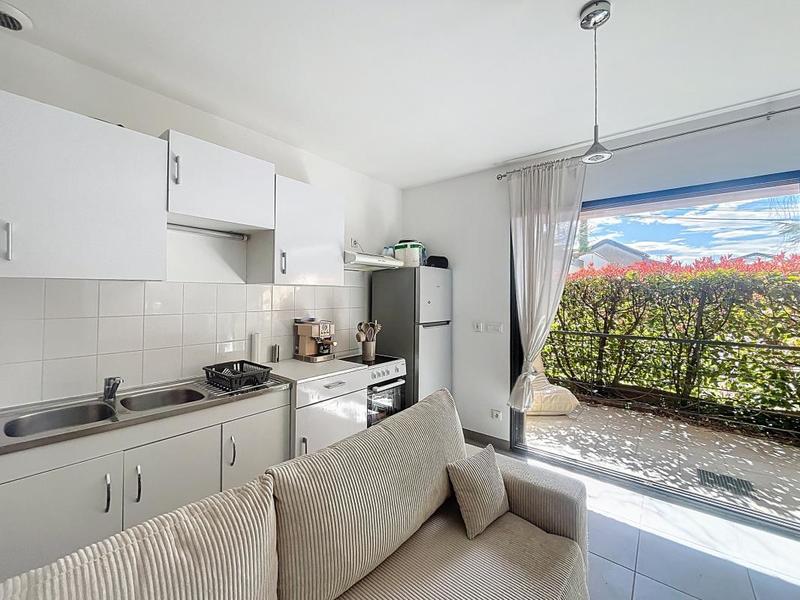 Studio - 37 m² - 1 pièce