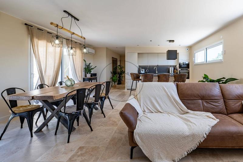 Villa - 123 m² - 5 pièces