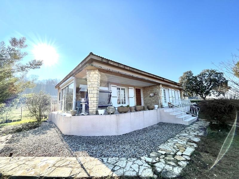 Maison - 139 m² - 5 pièces