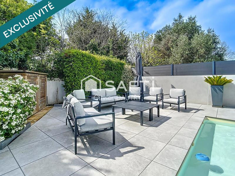 Maison - 241 m² - 10 pièces