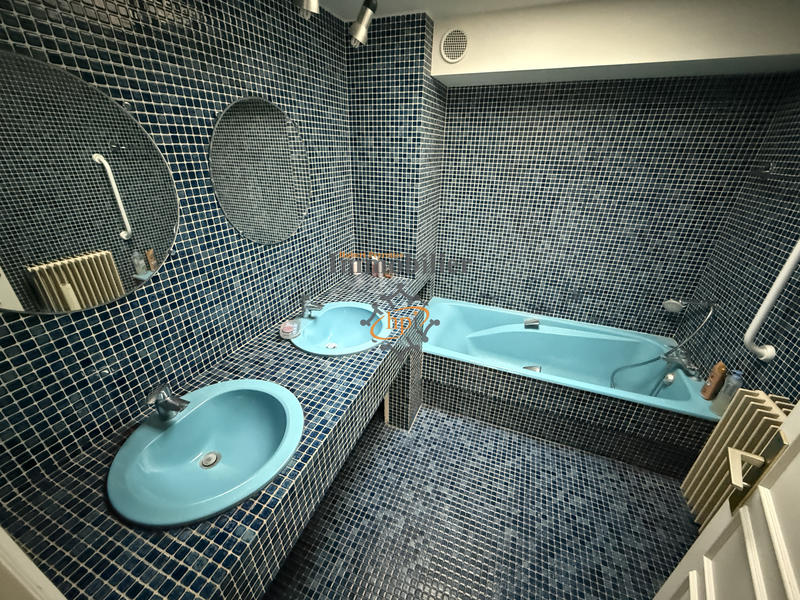 Maison - 176 m² - 5 pièces