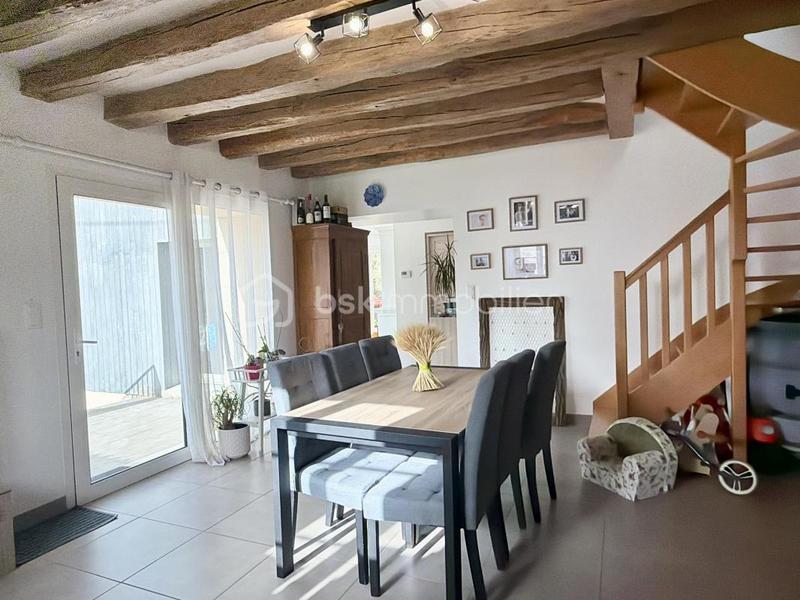 Maison traditionnelle - 84 m² - 4 pièces