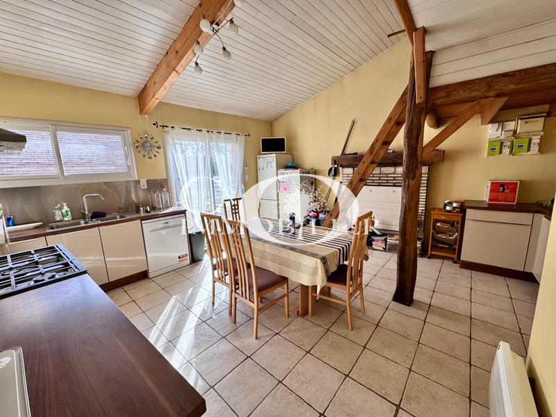 Maison - 122 m² - 4 pièces