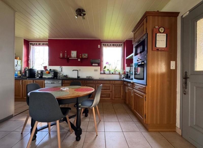 Maison - 159 m² - 9 pièces