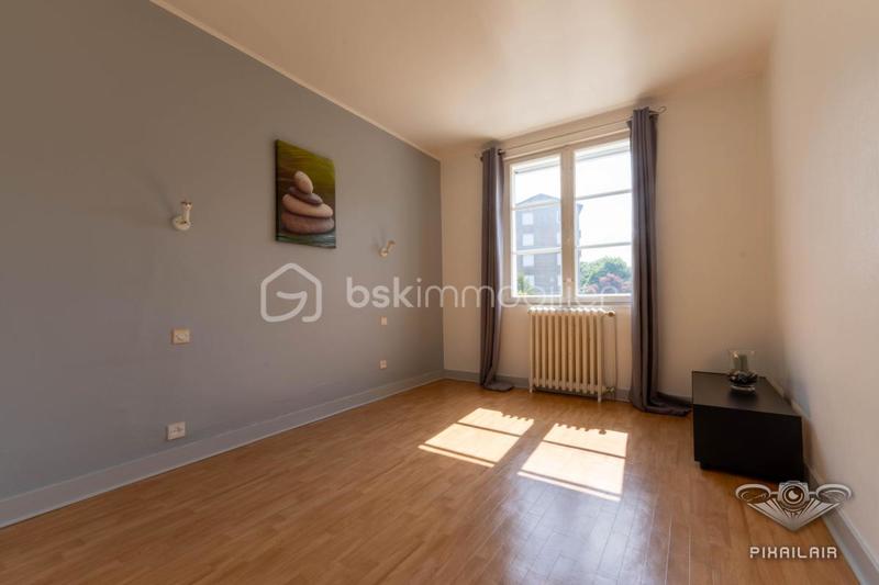 Maison traditionnelle - 121 m² - 5 pièces