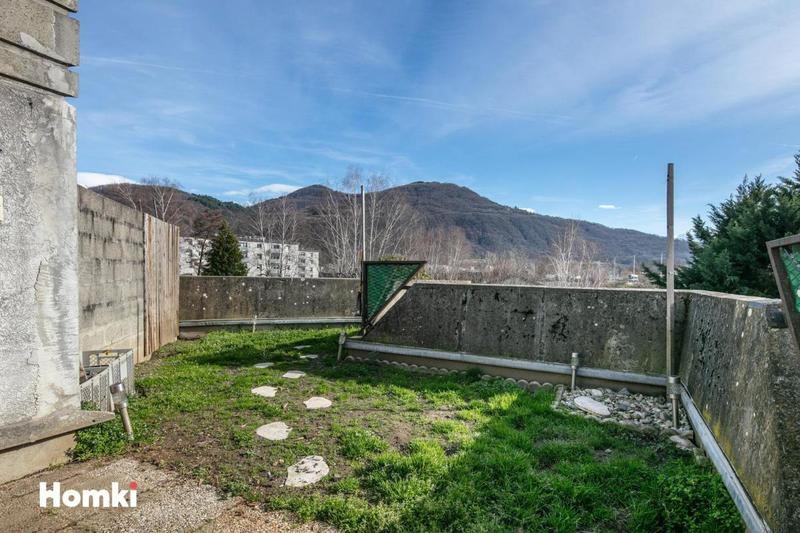 Appartement - 99 m² - 4 pièces