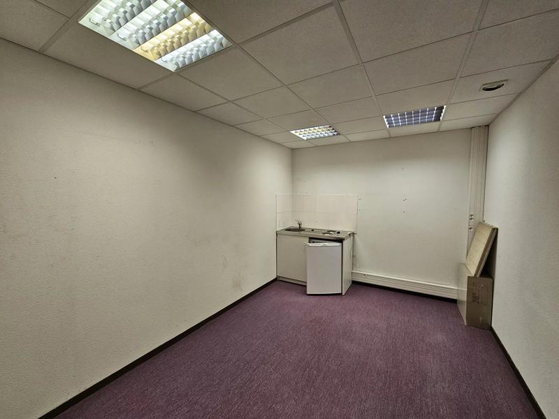 Bureau - 478 m² - 8 pièces