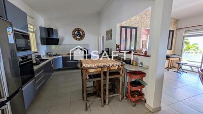 Maison - 224 m² - 7 pièces