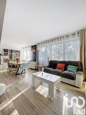 Appartement - 96 m² - 5 pièces