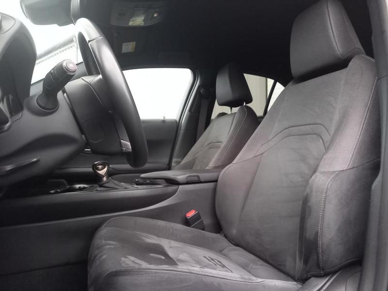 Lexus Ux 250h 2wd Premium Edition - Garantie Lexus 11/2026