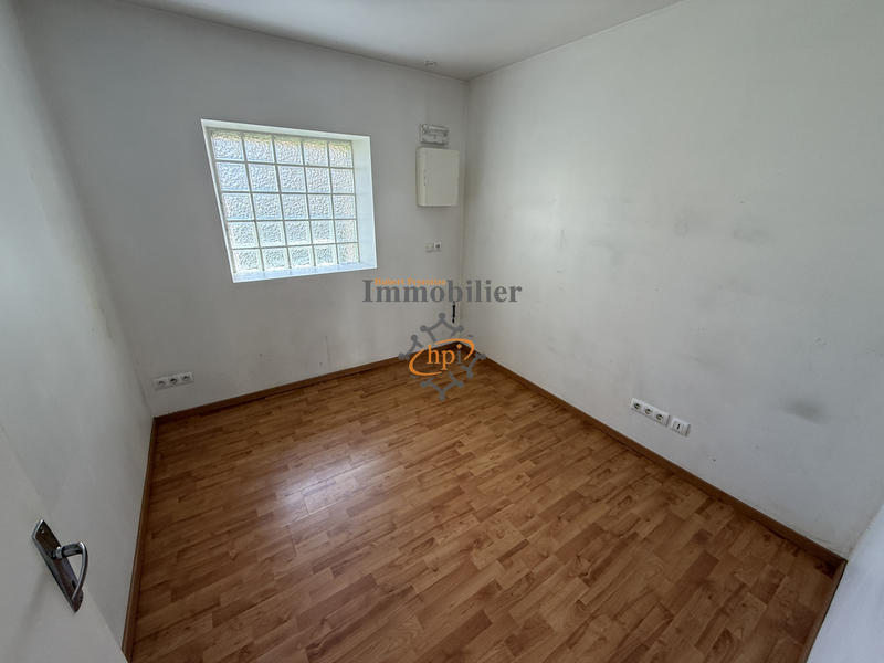 Appartement - 112 m² - 9 pièces