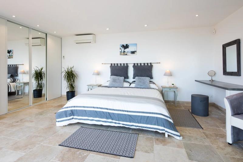 Villa - 230 m² - 5 pièces