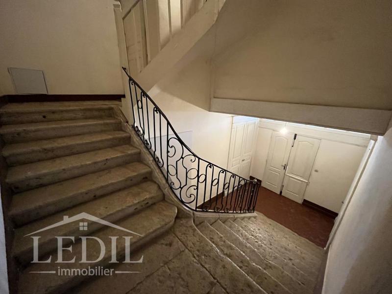 Maison - 200 m² - 5 pièces