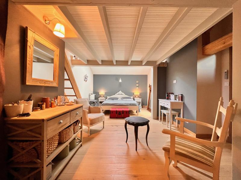 Maison de domaine - 554 m² - 17 pièces