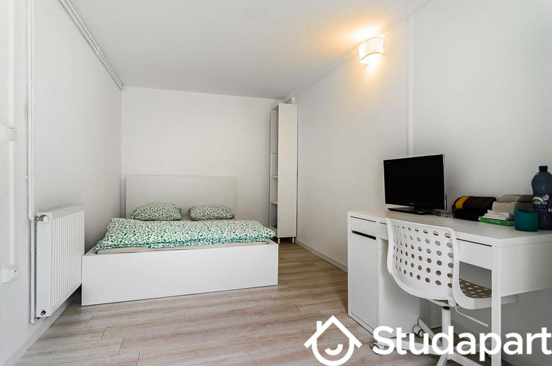 Chambre - 10 m² - 1 pièce