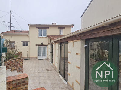 Maison ancienne - 96 m² - 5 pièces