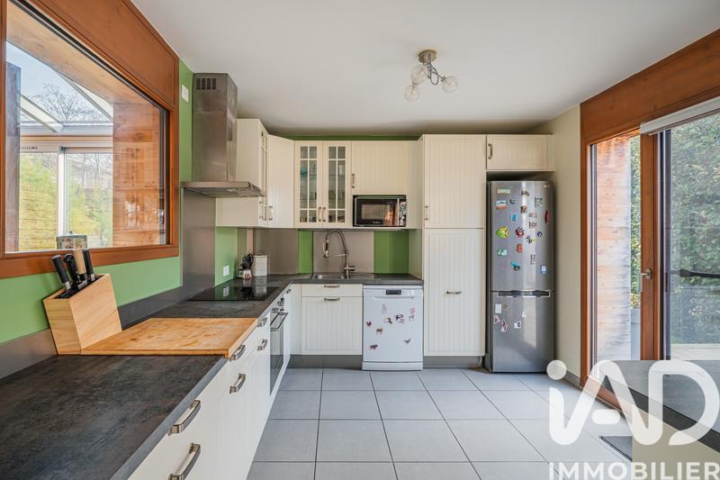 Maison - 99 m² - 4 pièces