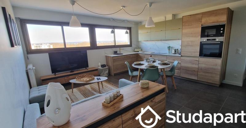 Chambre - 13 m² - 1 pièce