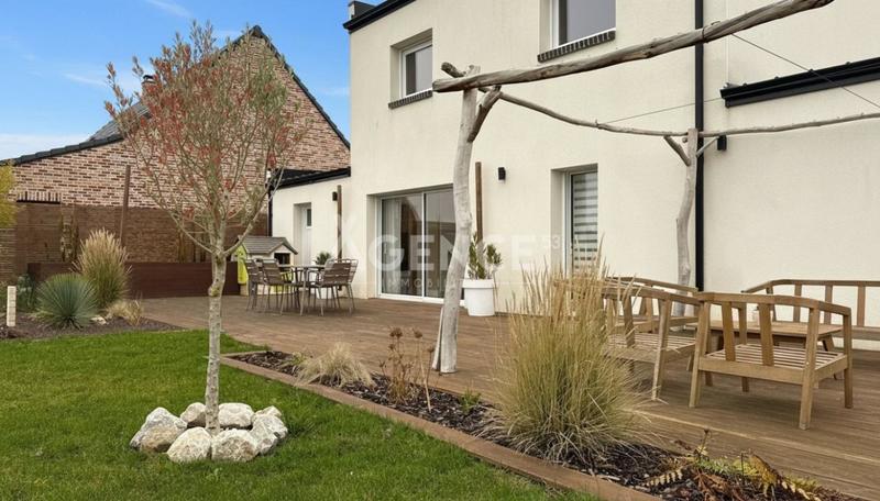 Maison - 136 m² - 5 pièces