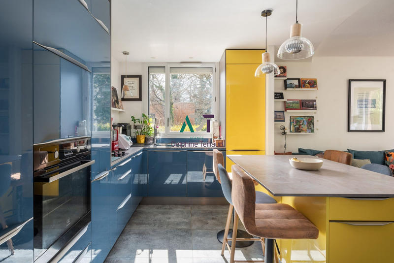 Appartement - 90 m² - 5 pièces