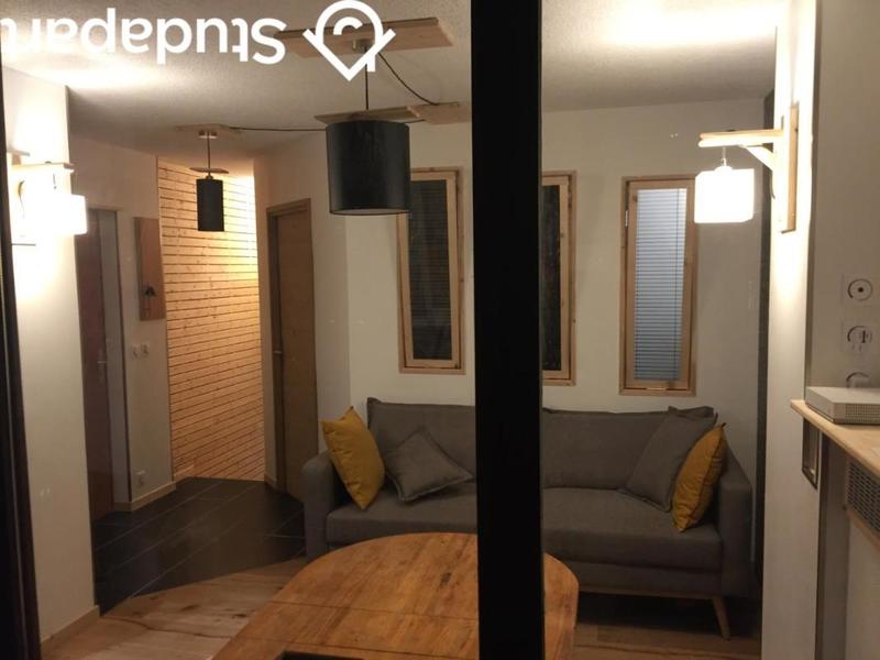 Chambre - 9 m² - 1 pièce